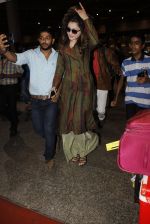 Urvashi Rautela snapped at airport on 14th July 2016-1